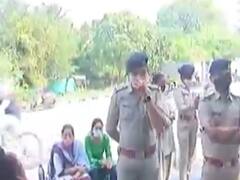 અમદાવાદઃ સિંધુભવન રોડ પર દબાણ હટાવવાની કામગીરીનો સ્થાનિકો અને VHPએ કર્યો વિરોધ