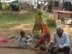 વડોદરા: સંજયનગર વિસ્તારમાં વિસ્થાપિતોને મકાન ન ફાળવાયાના આરોપ સાથે કૉંગ્રેસનો વિરોધ, 