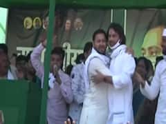 Tej Pratap Yadav सुरीले अंदाज में कर रहे चुनाव प्रचार, देखिए ग्राउंड रिपोर्ट | Bihar Elections 2020