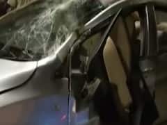 Eastern Expressway पर भीषण हादसा, डिवाइडर से टकराकर पलटी कार