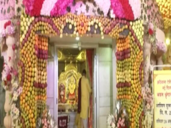 धूम-धाम से मनाया जा रहा है Maha Ashtami औऱ Maha Navmi....Corona की वजह कम है लोगों की भीड़ 