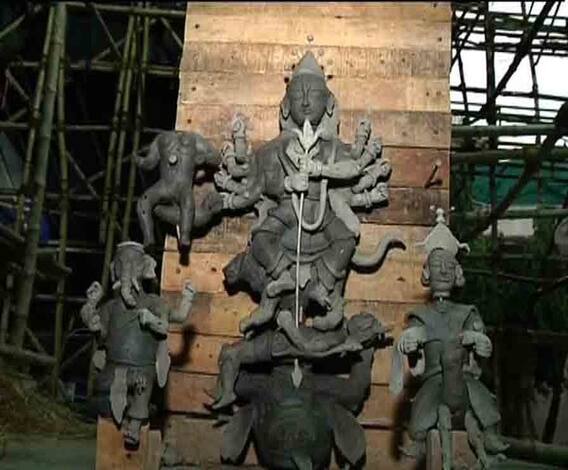 শারদ আনন্দ ২০২০: আমার পুজো | বাগবাজার সর্বজনীন পুজোর প্রস্তুতি ঘুরে দেখলেন লগ্নজিতা চক্রবর্তী