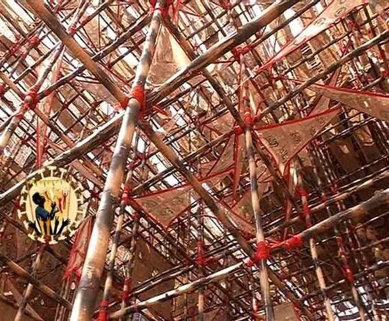 শারদ আনন্দ ২০২০: ‘মারির দেশে, ত্রাণের বেশে, অন্নপূর্ণার ভেলায় ভেসে’, দুর্দশাগ্রস্ত মানুষের কাছে ত্রাণ পৌঁছে দেওয়ার বার্তা বড়িশা ক্লাবের মণ্ডপজুড়ে