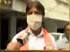  અમદાવાદમાં સંજીવની રથ સાથે કાઉન્સિલરો સોસાયટીઓમાં જઇ ચેકઅપ કરાવવા લોકોને કરી રહ્યા છે આગ્રહ 