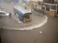 Mumbai में तेज बारिश, आज के लिए रेड अलर्ट- फटाफट देखिए बड़ी खबरें