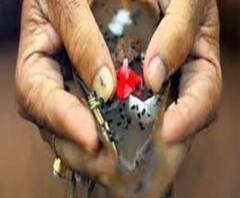 জয়নগর: পুরোহিত ভাতার তালিকায় উঠল মুদির দোকানের মালিকের নাম!