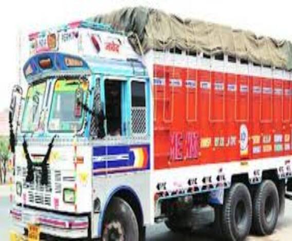 আনন্দ সকাল (৪): আজ থেকে রাজ্যে তিনদিনের ট্রাক ধর্মঘট, ডোমকলে প্রসূতি মৃত্যু, হাসপাতালে ভাঙচুর, সঙ্গে অন্য খবর 