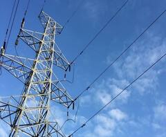 উত্তর দিনাজপুর: ইসলামপুরে হাইটেনশন তারে বিদ্যুৎস্পৃষ্ট হয়ে মৃত্যু দুই শিশুর মৃত্যু, জখম ৮