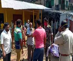 উচ্ছেদের পর ফের দোকান বসানো নিয়ে খড়গপুরের ইন্দায় ধুন্ধুমার, রাস্তা অবরোধ