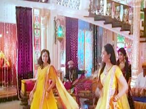 Barrister Babu: Rasiya Bai's special dance for Bondita & Anirudh 