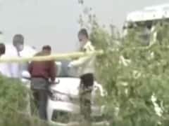 Hathras Case: CBI टीम जांच के लिए गांव पहुंची, पीड़िता का भाई और फोरेंसिक टीम भी मौजूद