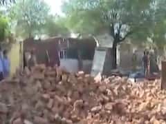 ગાંધીનગરમાં સેક્ટર 14માં ગેરકાયદેસર દબાણો દૂર કરાયા, જુઓ વીડિયો