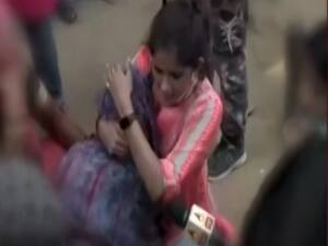 Hathras Case: Who is saving the DM? | Discussion