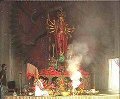 শারদ আনন্দ ২০২০: দশমীতেও দর্শনার্থী চেতলা অগ্রণীতে, প্রতিমা নিরঞ্জন চলছে বাবুঘাটে, ছবি তুলে ধরল এবিপি আনন্দ