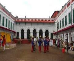 শারদ আনন্দ ২০২০: উমা বিদায়ের আগে নবমীর দুপুরে শোভাবাজার রাজবাড়িতে জমাটি আড্ডা