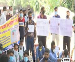 शिक्षक भर्ती के अभ्यर्थियों का हल्ला बोल, सीएम के निर्देश को क्यों पूरा नहीं कर रहे अधिकारी?