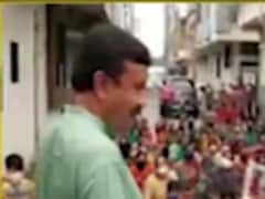  સુરતમાં વધુ એક ભાજપના ધારાસભ્યની હાજરીમાં ઉડ્યા સોશિયલ ડિસ્ટન્સિંગના ધજાગરા