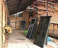 শারদ আনন্দ ২০২০: সাধারণ মানুষের পাশে থাকার বার্তা নিয়ে সেজে উঠছে সল্টলেক এ কে ব্লকের পুজো মণ্ডপ