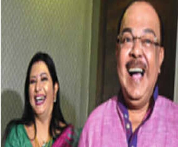 এক ডজন গল্প: বান্ধবী বৈশাখীকে সঙ্গে নিয়ে ধনদেবীর আরাধনায় শোভন চট্টোপাধ্যায়, সঙ্গে আরও খবর 