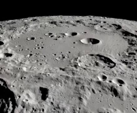 WATER ON MOON | चंद्राच्या पृष्ठभागावर पाणी सापडलं, पत्रकार परिषदेत नासाचा दावा