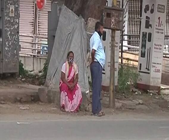 Aurangabad Coronavirus Update | औरंगाबादेतील कोरोना रुग्णांची संख्या निम्म्यांवर