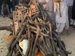 Ram Vilas Paswan cremated, Chirag fall unconscious