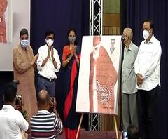 अंबरीश मिश्र लिखित 'चौकात उधळले मोती' एक अक्षरसोहळा या पुस्तकाचे प्रकाशन 