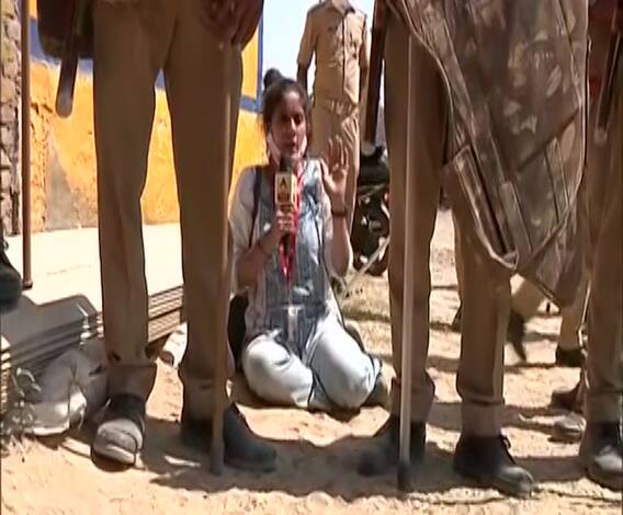 #ABPKoMatRoko | ABP Newsला हाथरसमध्ये रिपोर्टिंग करण्यापासून रोखलं; यूपी पोलिसांची दडपशाही सुरुच