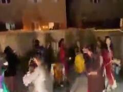 કેનેડામાં ગુજરાતી પરિવારના ગરબા, નિયમોના પાલન સાથે ઘરમાં જ ગરબા