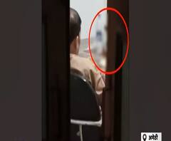 Amethi: ये क्या सरकारी दफ्तर को बना डाला 'मयखाना' ! | Ganga Prime |ABPGanga