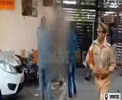 Lucknow: विधानसभा के सामने आत्मदाह की कोशिश, महिला की हालत गंभीर | ABP Ganga