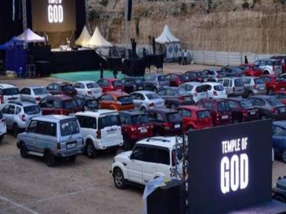 Covid changes way of offering prayers in Church | Venezuela