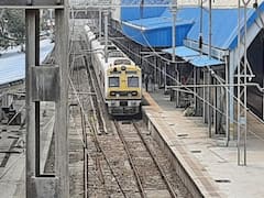 Mumbai Power Outage Updates: Local trains, CCTVs & exams on hold | Ground Report 