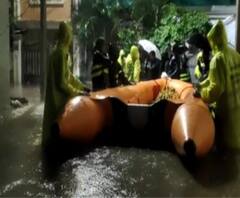 আনন্দ সকাল (১): ফের যৌন নির্যাতনের অভিযোগ হাথরসে, হায়দরাবাদে বাড়ি ধসে মৃত্যু, সঙ্গে অন্য খবর 