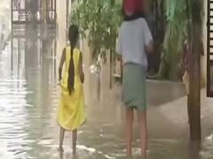 Hyderabad: Horrifying visuals of floods & heavy rainfall | Master Stroke 