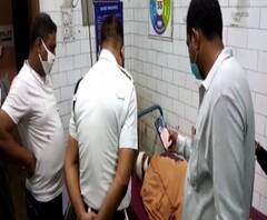 অন্ধ কুসংস্কার নিয়ে আপত্তি নাকি মদ্যপানের জের? হাওড়ায় প্রৌঢ়া মাকে ধারাল অস্ত্র দিয়ে কুপিয়ে আত্মঘাতী ছেলে