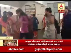 વડોદરાના પારૂલ સેવાશ્રમ હોસ્પિટલમા ફરજ બજાવતા કર્મચારીઓ ગરબા રમ્યા, જુઓ વીડિયો