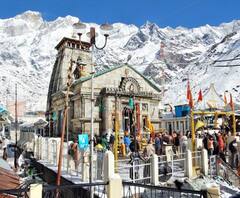 केदारनाथ में बढ़ रही है श्रद्धालुओं की संख्या,श्रद्धालुओं के लिए नए टेंट लगाने के निर्देश