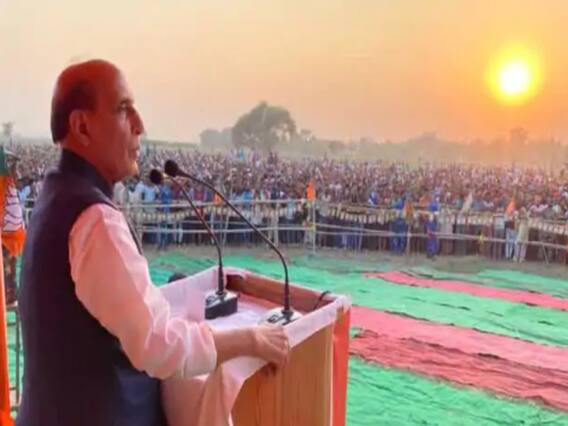 कोई Rajnath Singh तो कोई हेलिकॉप्टर देखने आया...देखिए रक्षा मंत्री का चुनाव प्रचार | Bihar Election