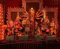 শারদ আনন্দ ২০২০: কাঠের ফ্রেমে বন্দি মাতৃপ্রতিমা! মণ্ডপসজ্জায় চমক বোসপুকুর শীতলা মন্দিরের 