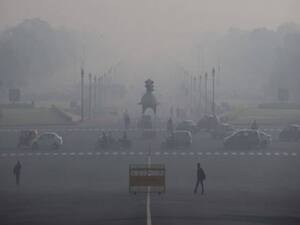 क्यों प्रदूषण बढ़ने के बाद सरकारों को होश आता है, पहले से क्यों नहीं होती तैयारी? | Master Stroke