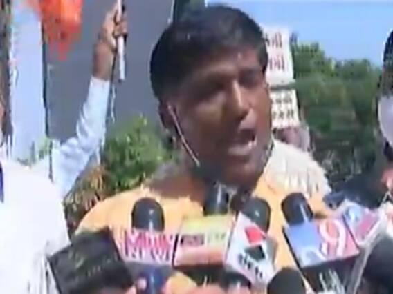 રાજકોટઃ કપાસની CCI દ્ધારા ખરીદીને લઇ કિસાન સંઘે આપ્યું આવેદન, જુઓ વીડિયો