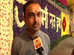 वैष्णो देवी मंदिर में फूलों से की गई भव्य सजावट, Shrine Board के CEO से जानिए दर्शन की जरूरी बातें