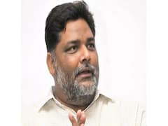Muzaffarpur: Pappu Yadav & many injured after stage collapses in rally 