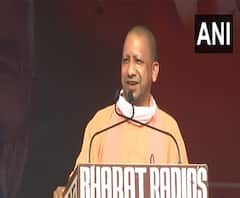 Love Jihad करने वालों को Yogi की चेतावनी, नहीं सुधरे, तो राम नाम सत्य की यात्रा निकलेगी| ABPGanga 