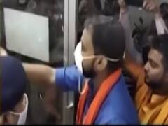 UP: BJP leader misbehaves with police after challan in Pratapgarh 