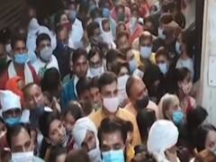 People throng temples in large number, ignore social distancing