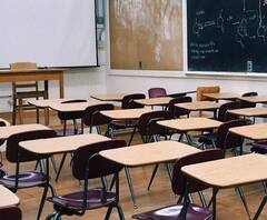 UP में 19 अक्टूबर से खुलेंगे स्कूल-कॉलेज, सोशल डिस्टेंसिंग का करना होगा पालन | ABPGanga