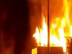 West Bengal : Tea Shop में लगी आग, Cylinder हुआ Blast, owner घायल