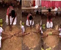 নবমীর পুণ্যলগ্নে শোভাবাজার রাজবাড়িতে প্রথা মেনে হল চালকুমড়ো, আখ এবং মাগুর মাছ বলি 